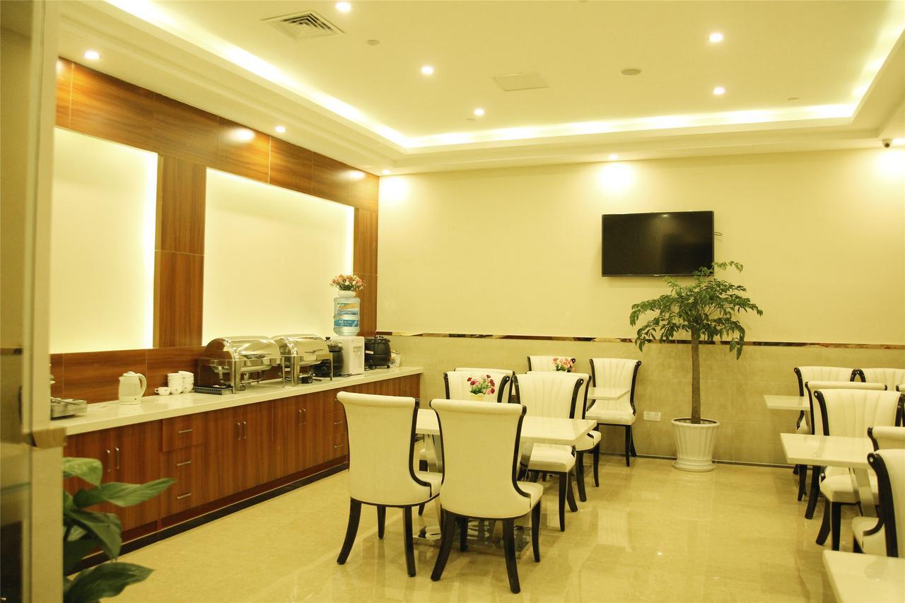 Greentree Inn Bole Wanxianghui Express Hotel Exterior photo